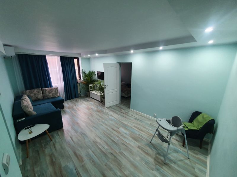 Apartament 3 camere Faleza Nord -3
