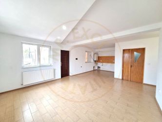 Apartament 3 camere Geamana Bloc 2007, decomandat, etaj 1