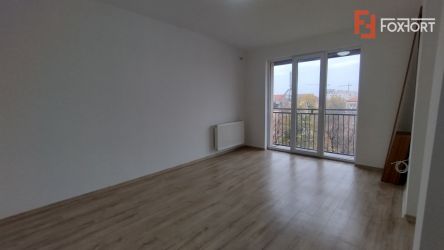 Apartament 3 camere la mansarda - 75mp utili, Zona Aradului