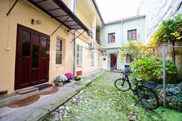 Apartament 3 camere mobilat si utilat de inchiriat langa Piata Mare