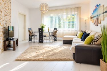 Apartament 3 camere  Modern  -  Centrul Istoric  -  loc de parcare 