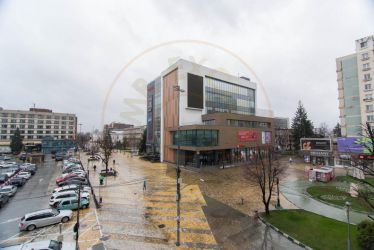 APARTAMENT 3 CAMERE - OCAZIE UNICA