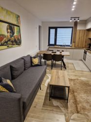 Apartament 3 camere - parcare si boxa- Tractorul- Complex Ambiance - C