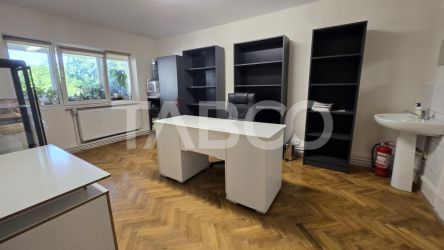 Apartament 3 camere pretabil birou cu 2 bai si bucatarie zona Zorilor