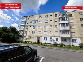 Apartament 3 camere semidecomandat 70 mp zona Bd Unirii etaju 3
