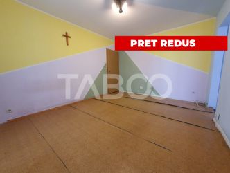 Apartament 3 camere semidecomandat etaj 1 zona Tudor Vladimirescu 