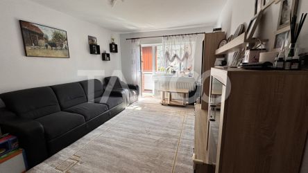Apartament  3 camere si 2 bai de inchiriat mobilat utilat 80mp Strand 