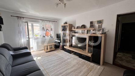 Apartament 3 camere si 2bai de inchiriat mobilat utilat 80mp Strand 