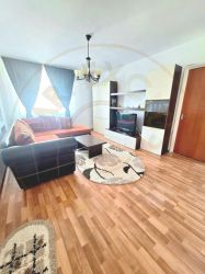 Apartament 3 camere Trivale complex 1 stradal
