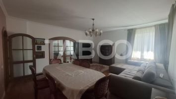Apartament 4 camere 155 mp 2 balcoane garaj inchis Central Sibiu