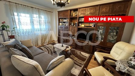 Apartament 4 camere 2 bai bloc cu lift pivnita Mihai Viteazul Sibiu