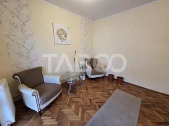 Apartament 4 camere de inchiriat Bulevardul Unirii acces din strada