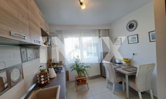 Apartament 4 camere decomandat, 81 mp, etaj 1/4 – ideal pentru famil
