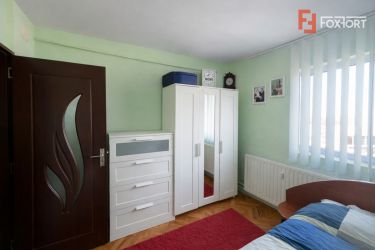 Apartament 4 camere, semidecomandat - Vlaicu, Arad