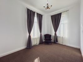 Apartament 4 camere, spațiul de activitate al firmei TALE de langa Pa
