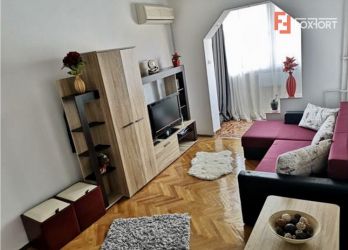 Apartament cu 2 camere, complet renovat, etaj intermediar, de vanzare,