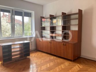 Apartament cu 2 camere de inchiriat cu gradina langa Parcul Central