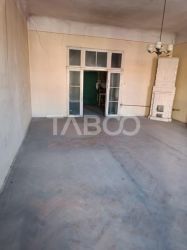 Apartament cu 2 camere de inchiriat in Centru finisat gata de mobilat