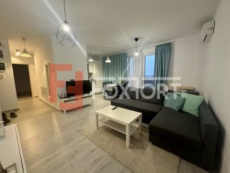 Apartament cu 2 camere, decomandat, de lux, in zona Aradului