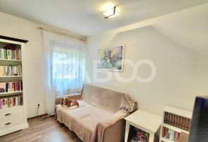 Apartament cu 2 camere decomandat de vanzare in Borhanci cu terasa