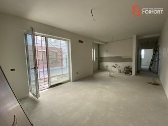 Apartament cu 2 camere, decomandat, de vanzare, in Dumbravita.