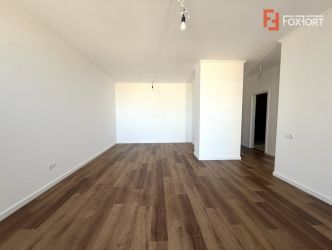 Apartament cu 2 camere decomandat, etaj intermediar, in zona Torontalu