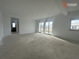 Apartament cu 2 camere, decomandat + terasa de 41 mp, in zona Aradului
