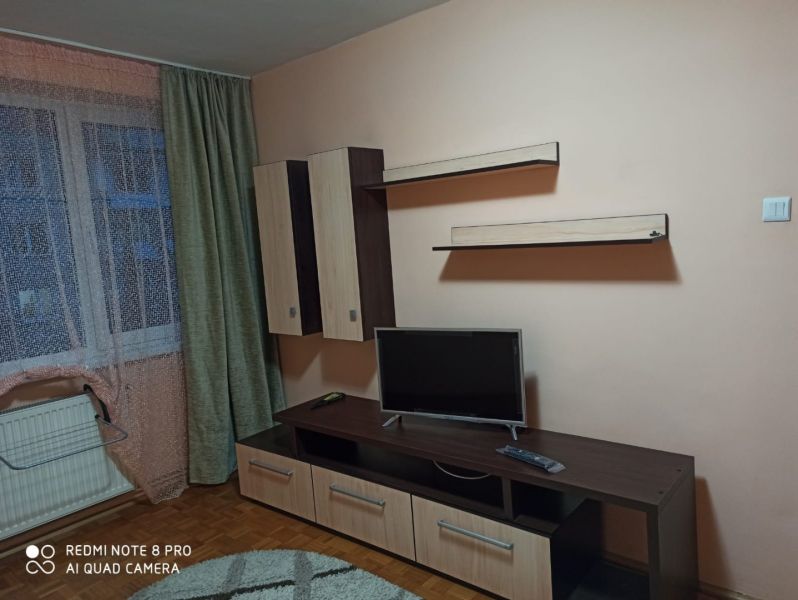 Apartament cu 2 camere decomandate de inchiriat in Sibiu zona Cedonia-1