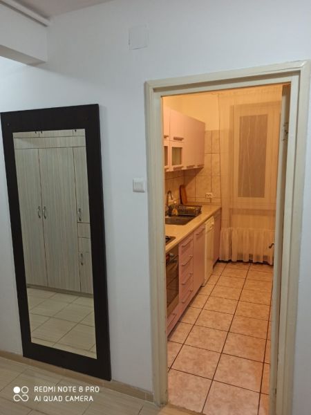 Apartament cu 2 camere decomandate de inchiriat in Sibiu zona Cedonia-3