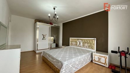 Apartament cu 2 camere, etaj 3 - zona Lipovei