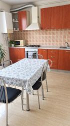 Apartament cu 2 camere in Buna Ziua zona Liceul Elf 