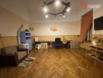 Apartament cu 2 camere, in cladire istorica, in Piata Unirii - V2935