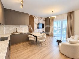 Apartament cu 2 camere in Floresti pe strada Eroilor mobilat si utilat