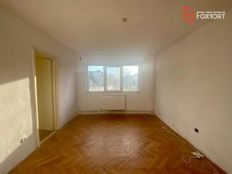 Apartament cu 2 camere, la etajul 1, centrala proprie, zona Dacia - V1