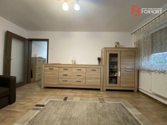 Apartament cu 2 camere, mobilat si utilat, de vanzare.