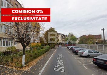 Apartament cu 2 camere semidecomandate la etajul 3 strada Plugarilor