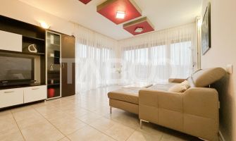 Apartament cu 2 camere terasa generoasa in Cartier Europa 