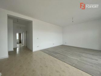 Apartament cu 3 camere, 2 bai, Cora - V2580