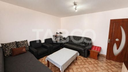 Apartament cu 3 camere  de vanzare 76 mpu zona Terezian Sibiu