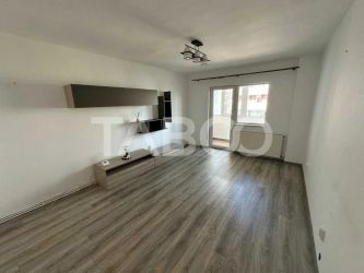 Apartament cu 3 camere de vanzare Manastur langa Piata Flora cu boxa