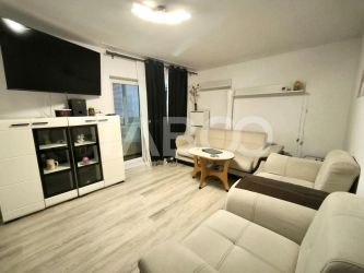 Apartament cu 3 camere de vanzare si parcare in zona Intre Lacuri