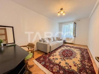 Apartament cu 3 camere de vanzare zona Piata Cipariu Andrei Muresanu