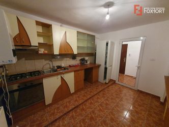Apartament cu 3 camere decomandat + 2 balcoane - Girocului
