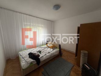 Apartament cu 3 camere decomandat de inchiriat, Zona Lipovei