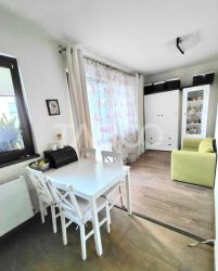 Apartament cu 3 camere decomandat de vanzare in Borhanci cu terasa