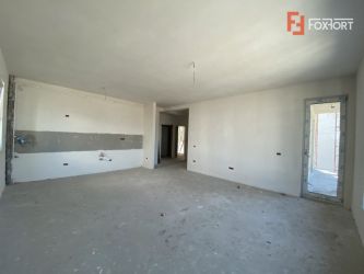 Apartament cu 3 camere, decomandat, de vanzare, in Dumbravita.