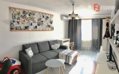 Apartament cu 3 camere, decomandat, de vanzare, zona Aradului