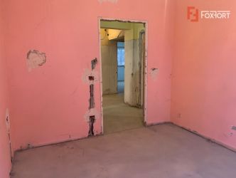 Apartament cu 3 camere, decomandat, zona Sagului