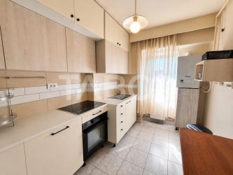 Apartament cu 3 camere decomandate balcon in zona Primaverii Manastur