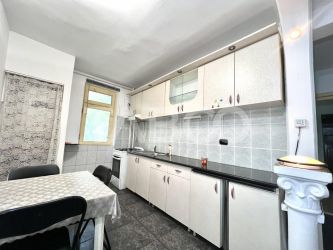Apartament cu 3 camere in Gheorgheni zona Piata Mercur balcon si beci
